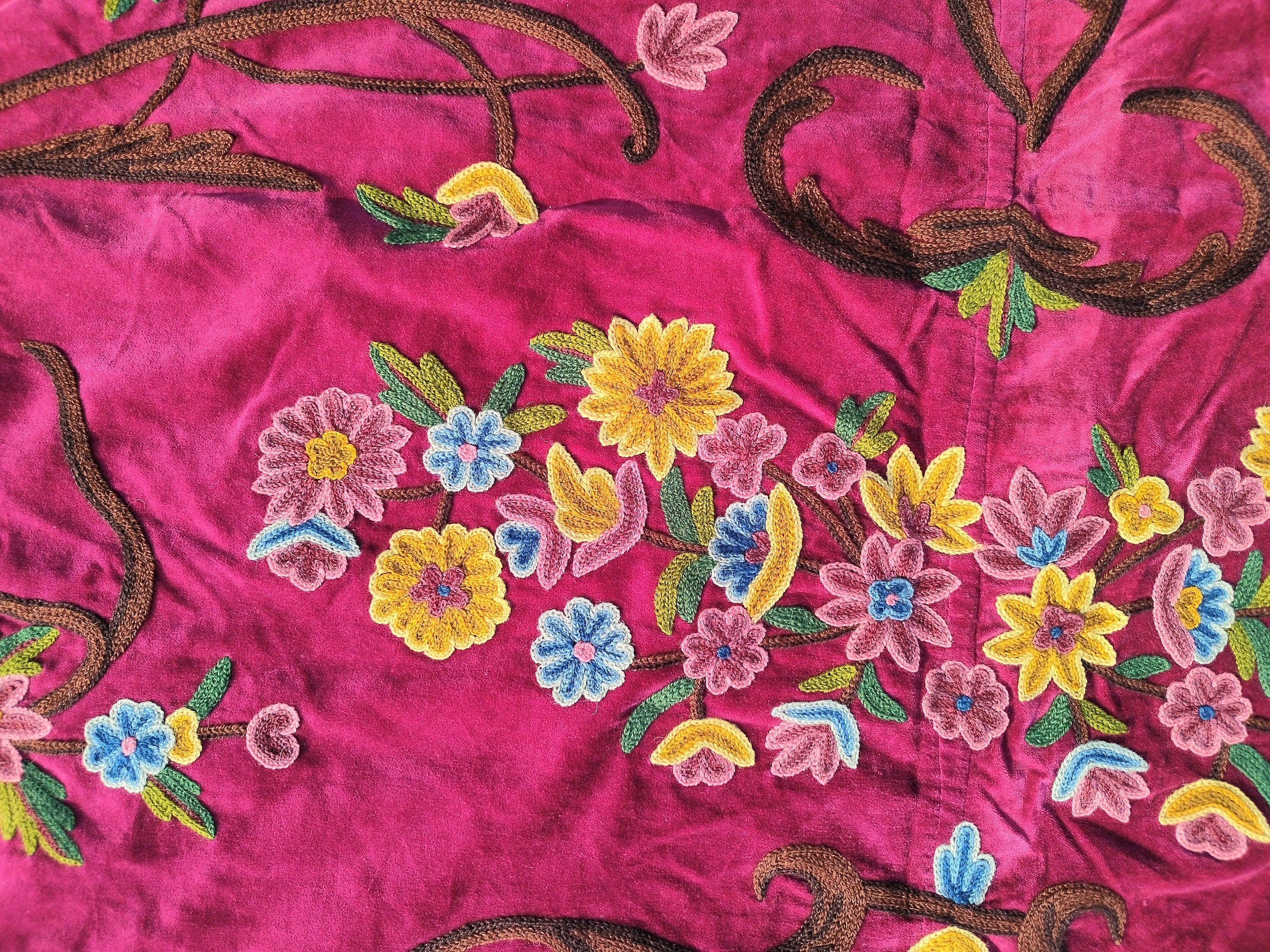 Kashmiri Wool on Velvet Crewel Embroidered Queen Size Bedspread 104" x 86" with Pillow and Cushion Covers